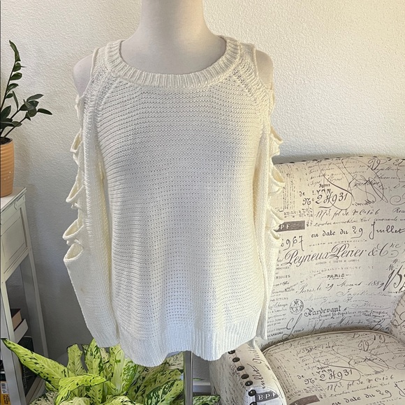 NWOT Pink Lily Cream Knit Sweater - Picture 1 of 11